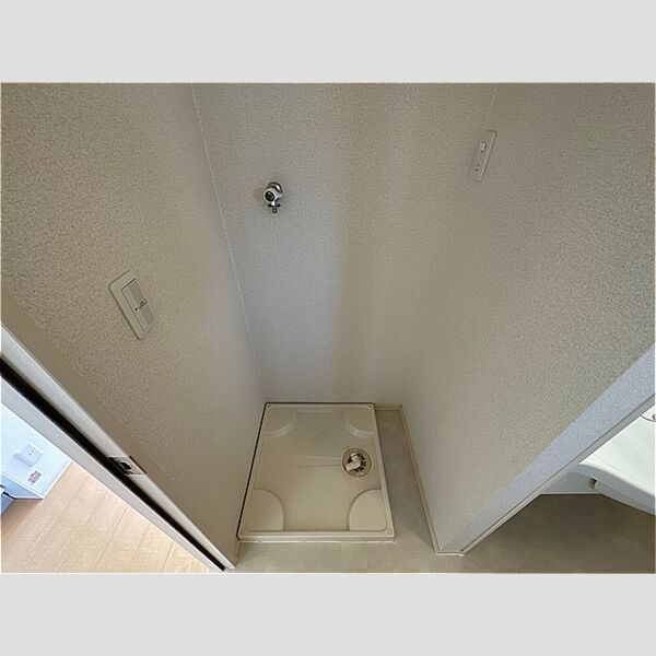 その他 (洗濯機置き場)