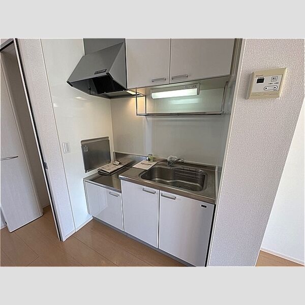 キッチン (キッチン(上部収納棚付き))