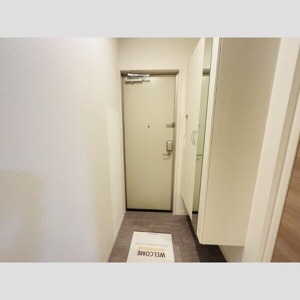 玄関 (玄関の中)