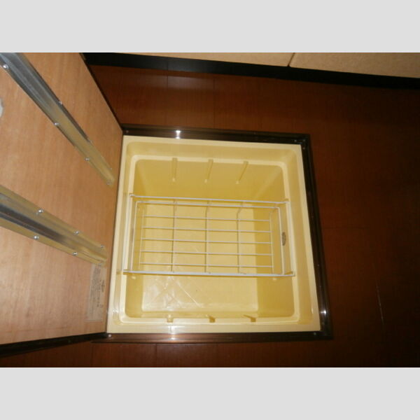 キッチン (床下収納)