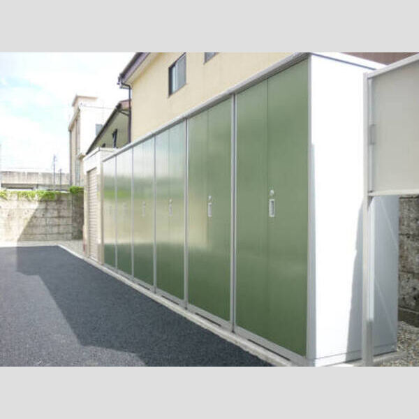 その他 (外部物置付き)