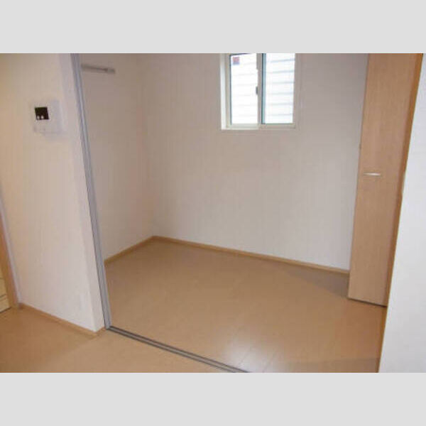 居室・リビング (101洋室2)