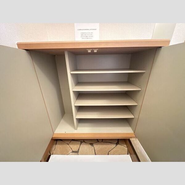 玄関 (シューズボックス)