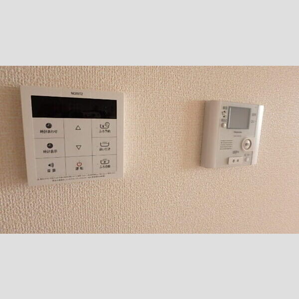 その他設備 (追い炊き機能、モニター付きインターホン)