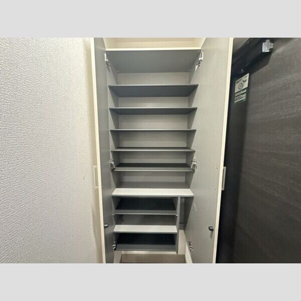 玄関 (シューズボックス)