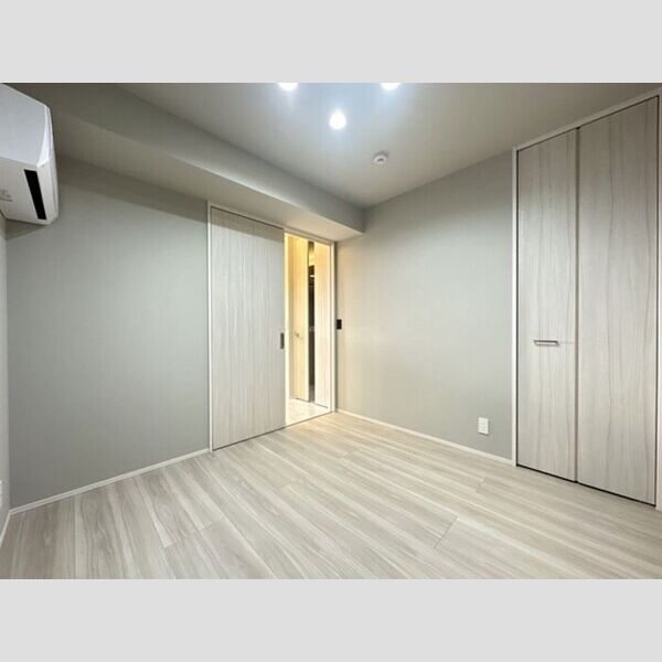 その他 (北側洋室)