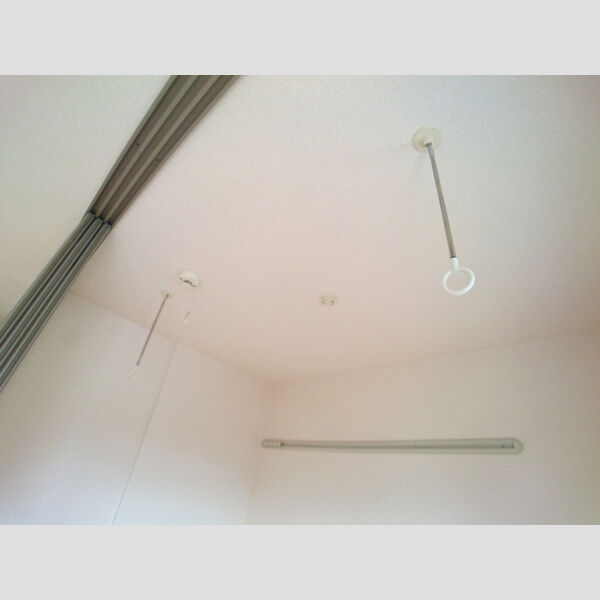 その他 (室内物干し)