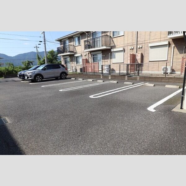 駐車場 (駐車場)