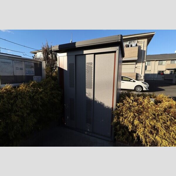 現地周辺 (ゴミステーション)