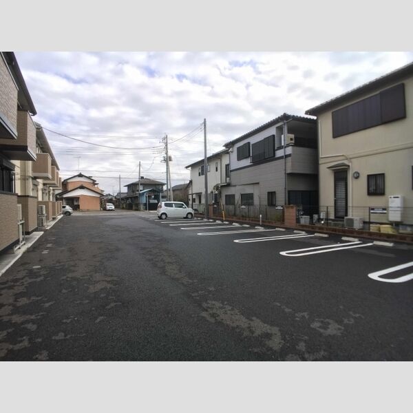 駐車場 (駐車場)