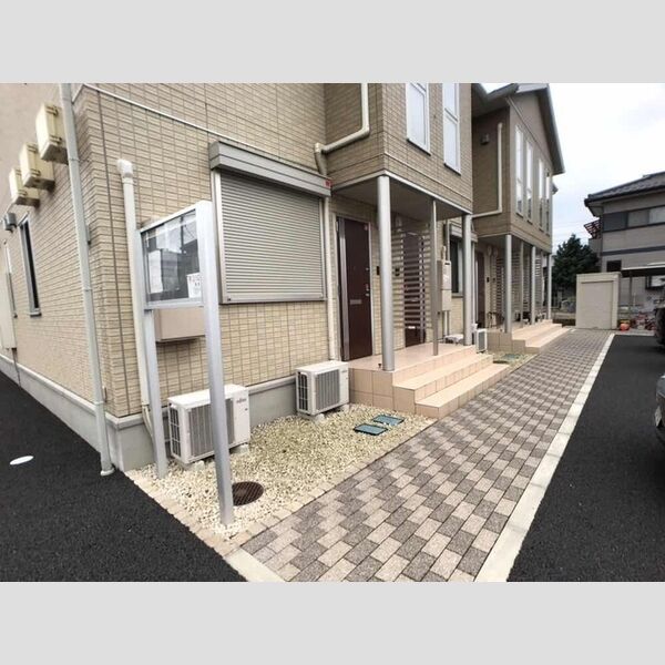 現地周辺 (共用ロビー)