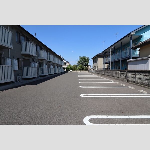 駐車場 (駐車場)