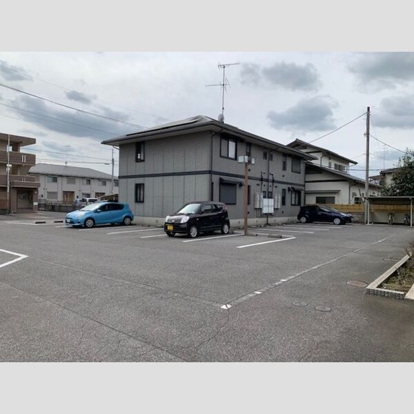 駐車場 (駐車場)