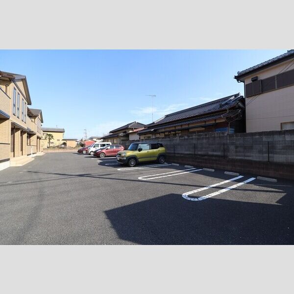 駐車場 (駐車場)