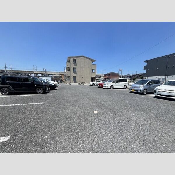 駐車場 (駐車場)