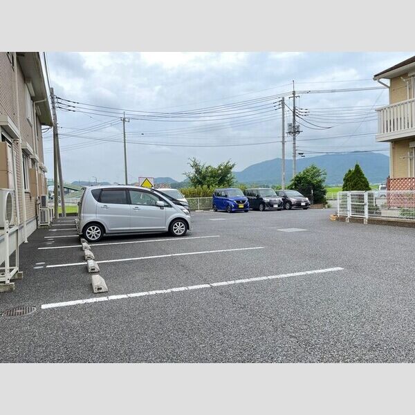 駐車場 (駐車場)