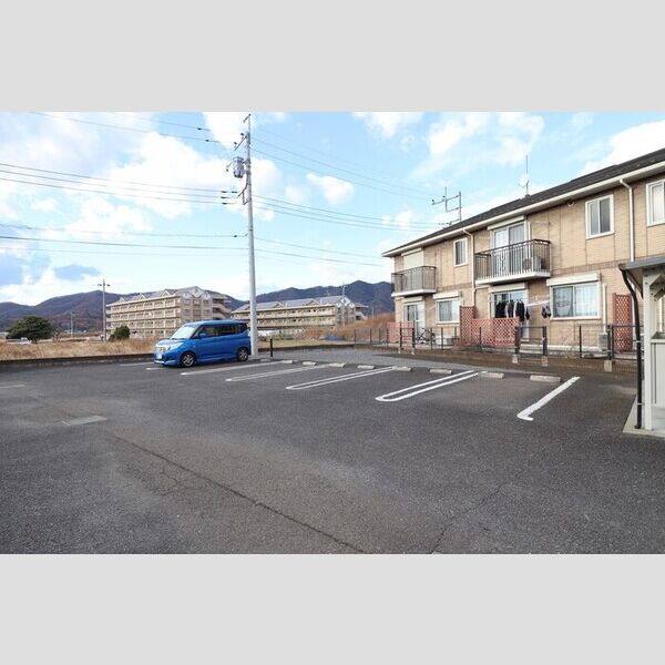 駐車場 (駐車場)