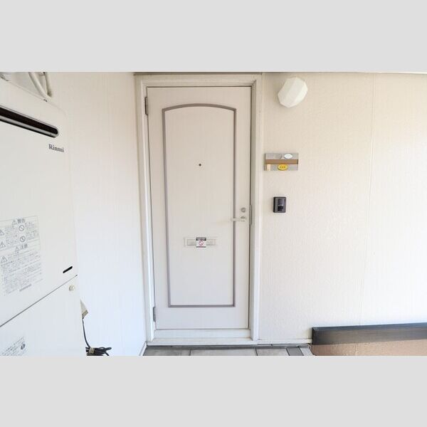 エントランス (玄関ドア付近)