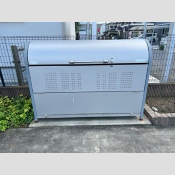 現地周辺 (ゴミステーション)