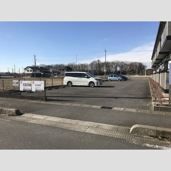 駐車場 (駐車場)
