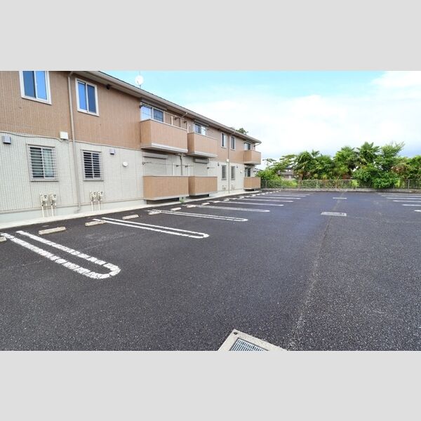 駐車場 (駐車場)