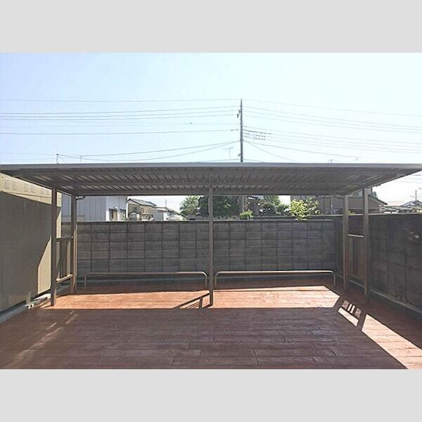 現地周辺 (駐輪場)