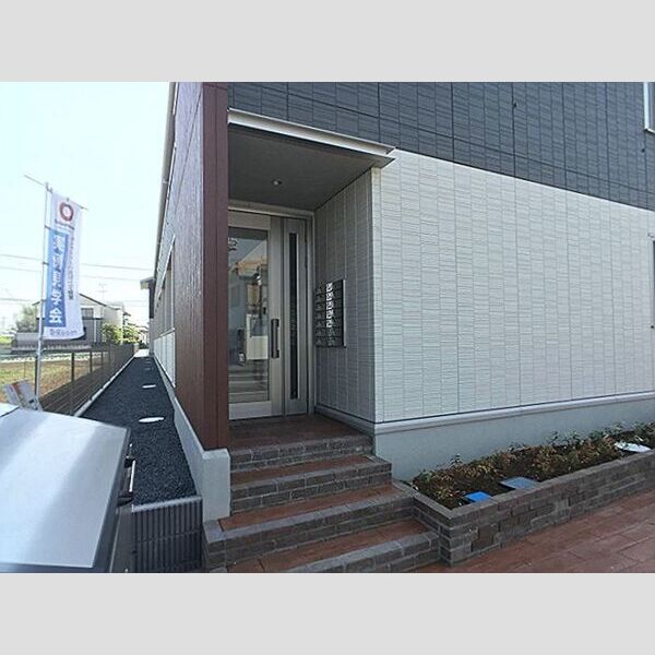 現地周辺 (オートロック入り口)