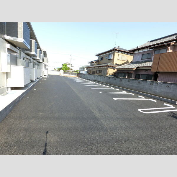 駐車場 (駐車場)