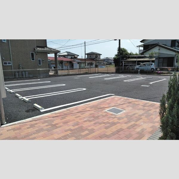 駐車場 (駐車場)