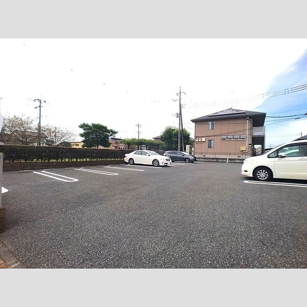 駐車場 (駐車場)