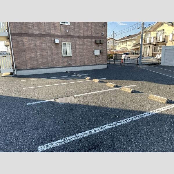 駐車場 (駐車場)