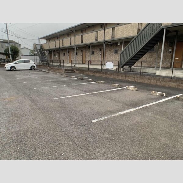 駐車場 (駐車場)