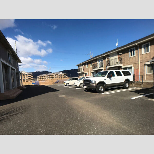 駐車場 (駐車場)