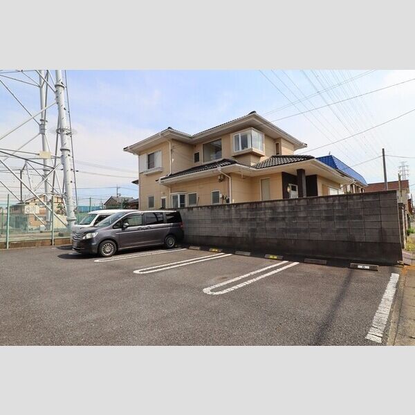 駐車場 (駐車場)