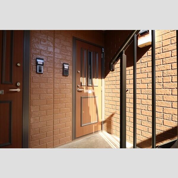 エントランス (玄関ドア付近)