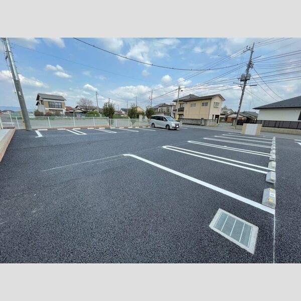 駐車場 (駐車場)