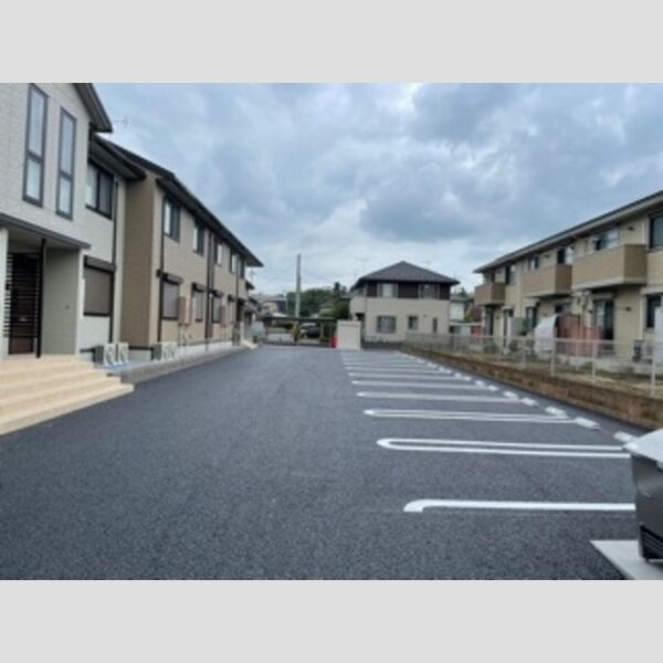 駐車場 (駐車場)