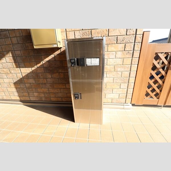 現地周辺 (宅配ボックス)