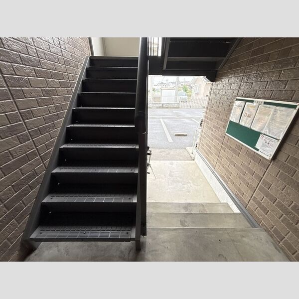 現地周辺 (共用通路)