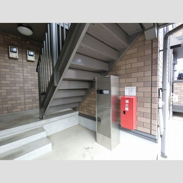 現地周辺 (宅配ボックスがあります)