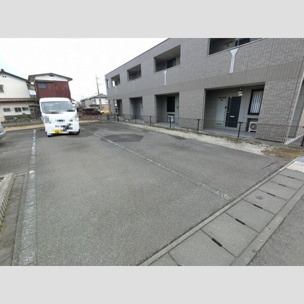 駐車場 (駐車場)