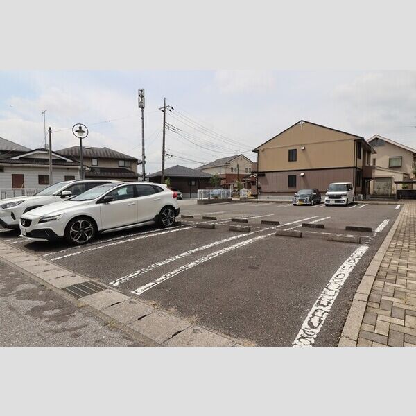 駐車場 (駐車場)