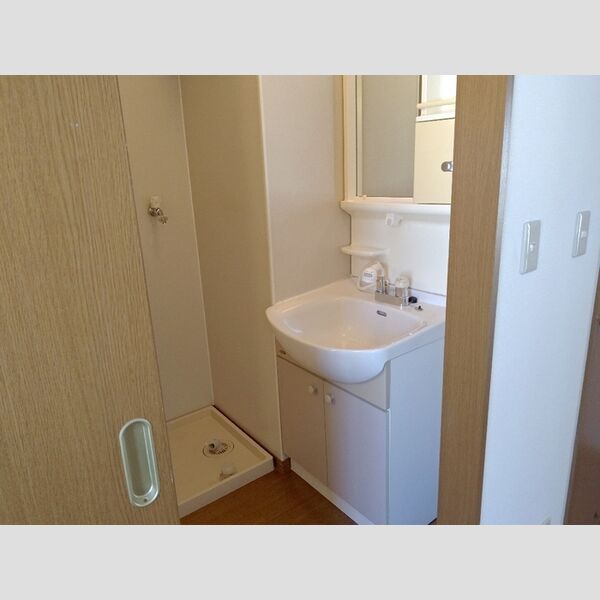 洗面所 (洗髪洗面化粧台)