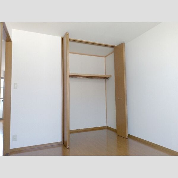 収納 (クローゼット)