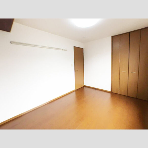 その他 (北側洋室)