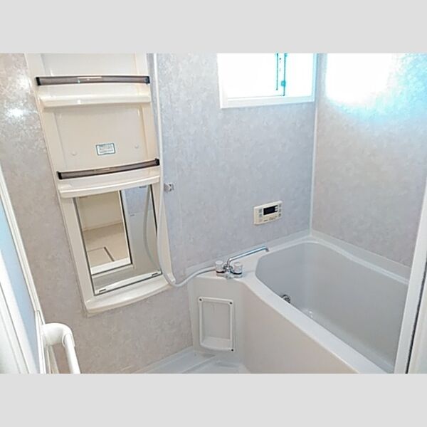 バス (追い焚き機能付きユニットバス)