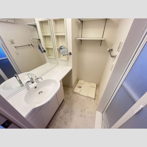 洗面所 (洗面室)