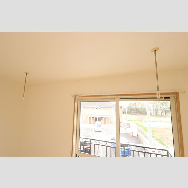 その他 (室内物干し)