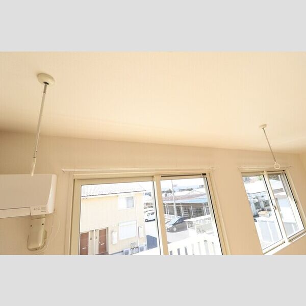 その他 (室内物干し)