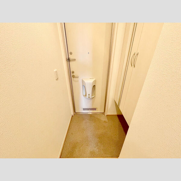 玄関 (玄関)